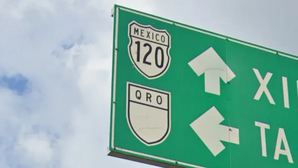 Дорожный знак Мексики для национального шоссе с надписью MEXICO сверху