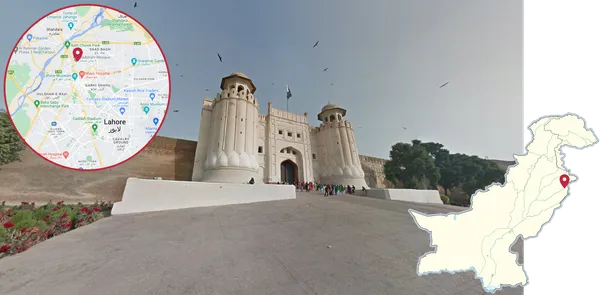 Ворота Аламгири у Форта Лахор в Лахоре, Пакистане