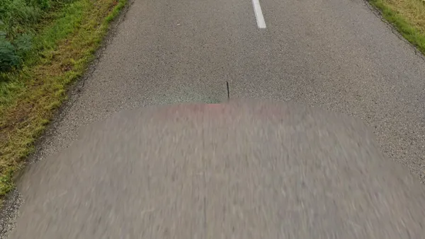Красный автомобиль Google Street View Gen-4 на дороге в Чехии и Словакии